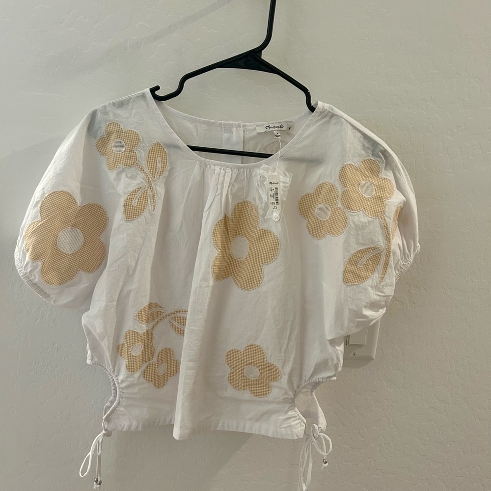 NEW WITH TAGS Madewell size medium puff sleeve top